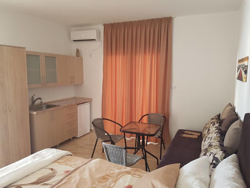Apartments Stuart Utjeha Εξωτερικό φωτογραφία