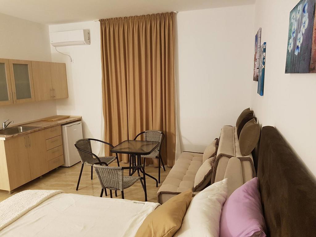 Apartments Stuart Utjeha Εξωτερικό φωτογραφία
