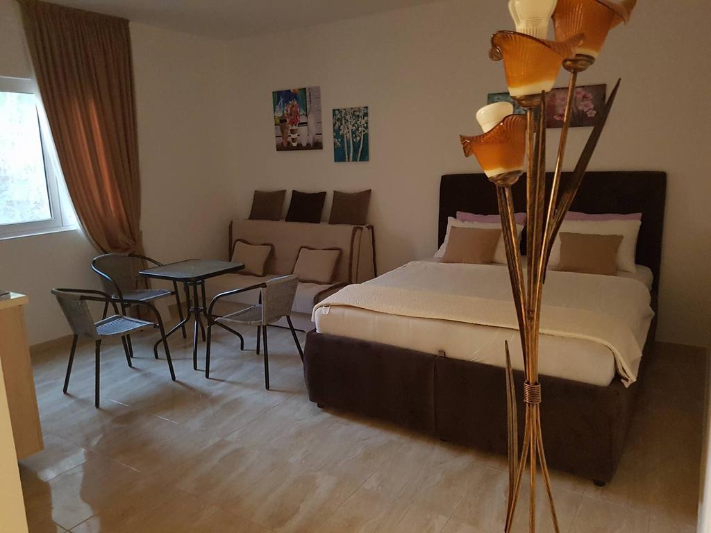 Apartments Stuart Utjeha Εξωτερικό φωτογραφία